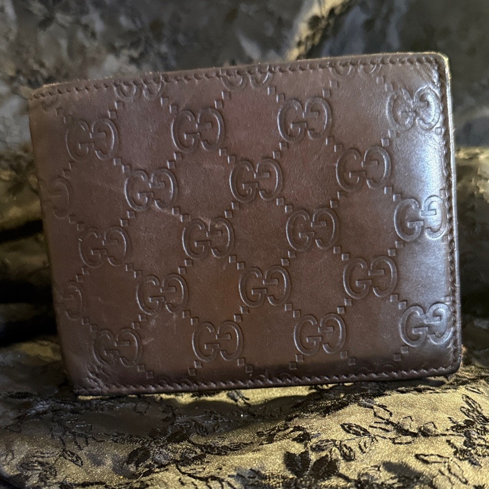 Authentic Gucci Dark Brown Embossed Leather Wallet